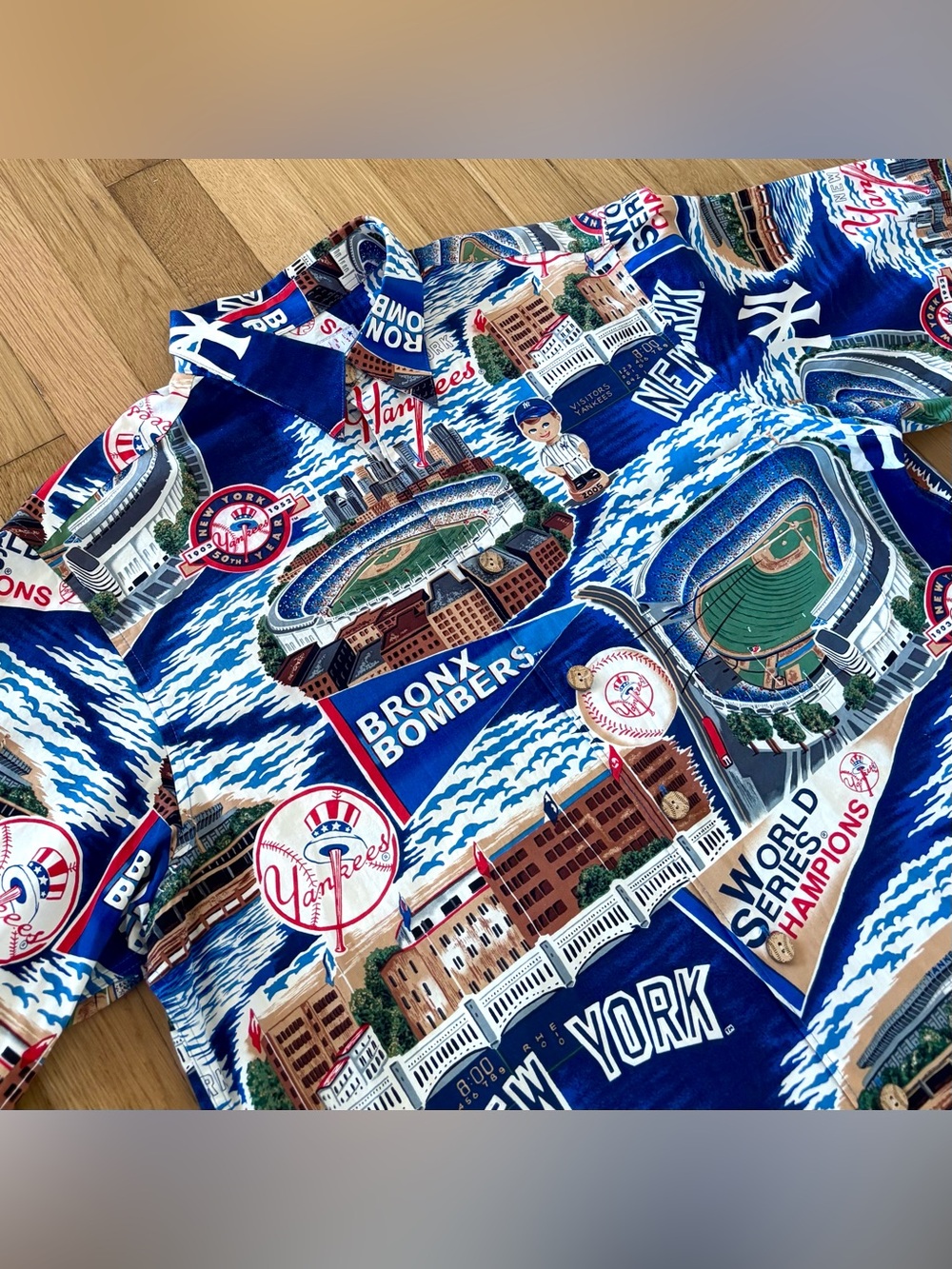 Reyn Spooner New York Yankees Hawaiian Shirt Medium All Over Print Rare Bronx
